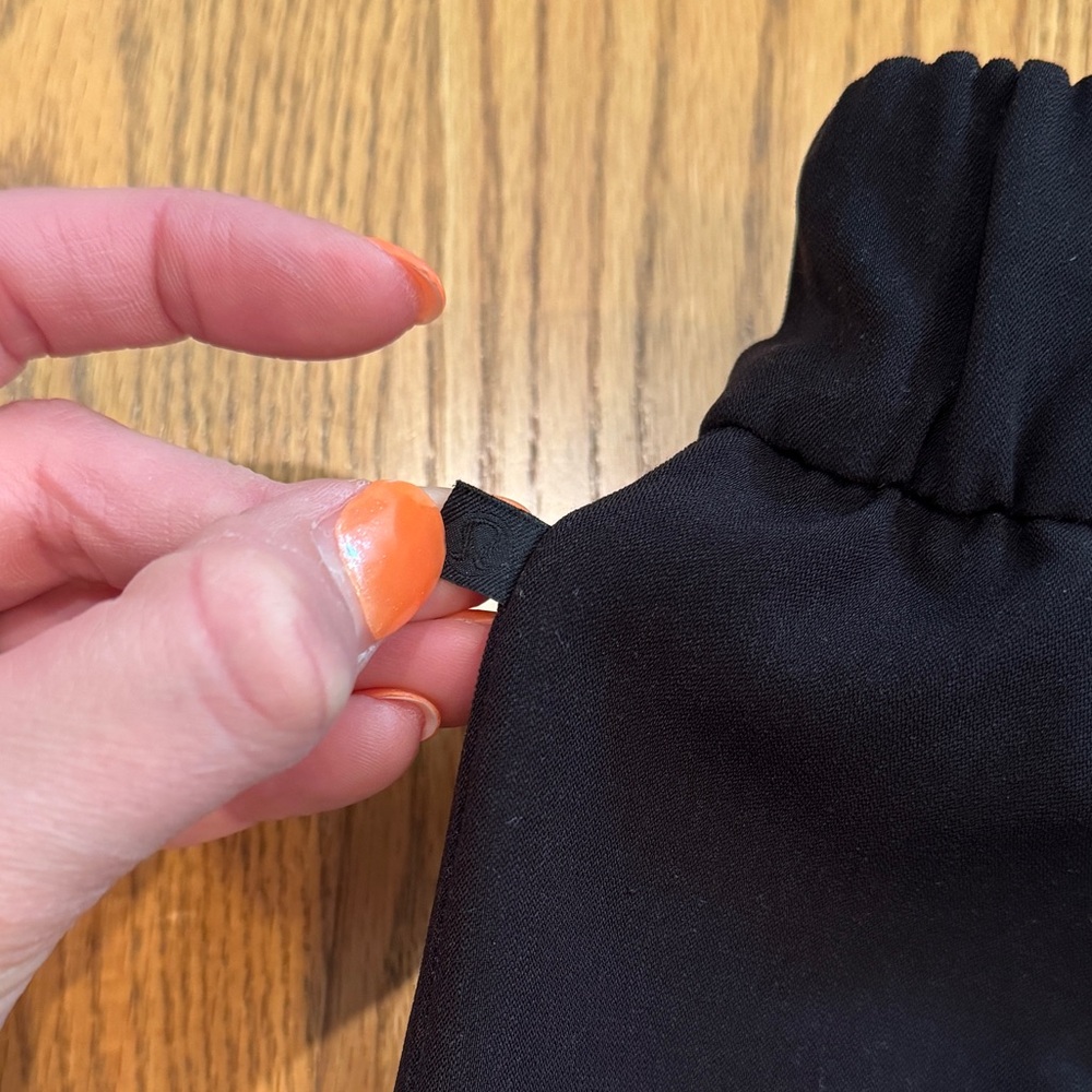 Lululemon noir wide-leg tie waist pants - size 10 - Picture 5 of 5